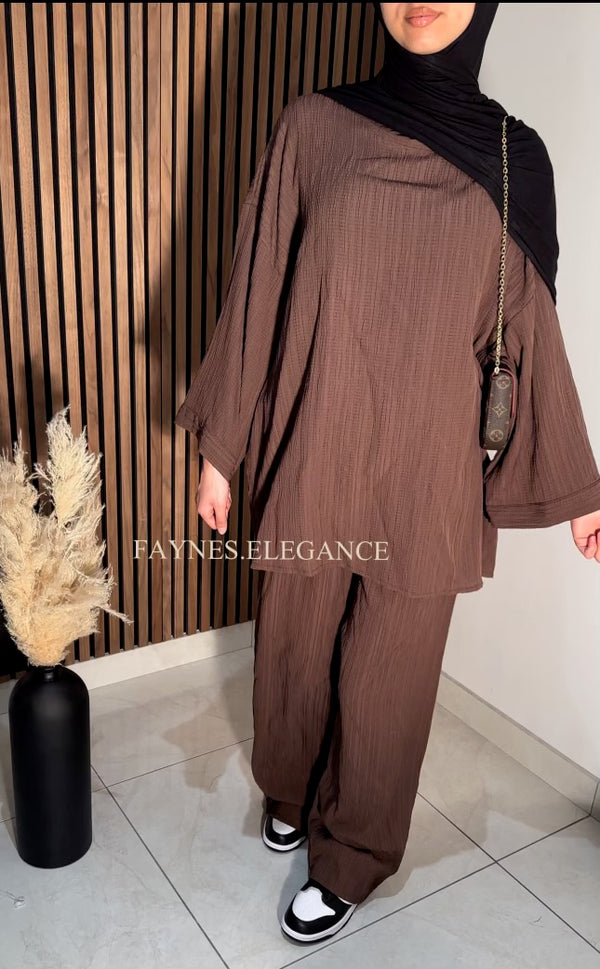 Ensemble gaufré marron