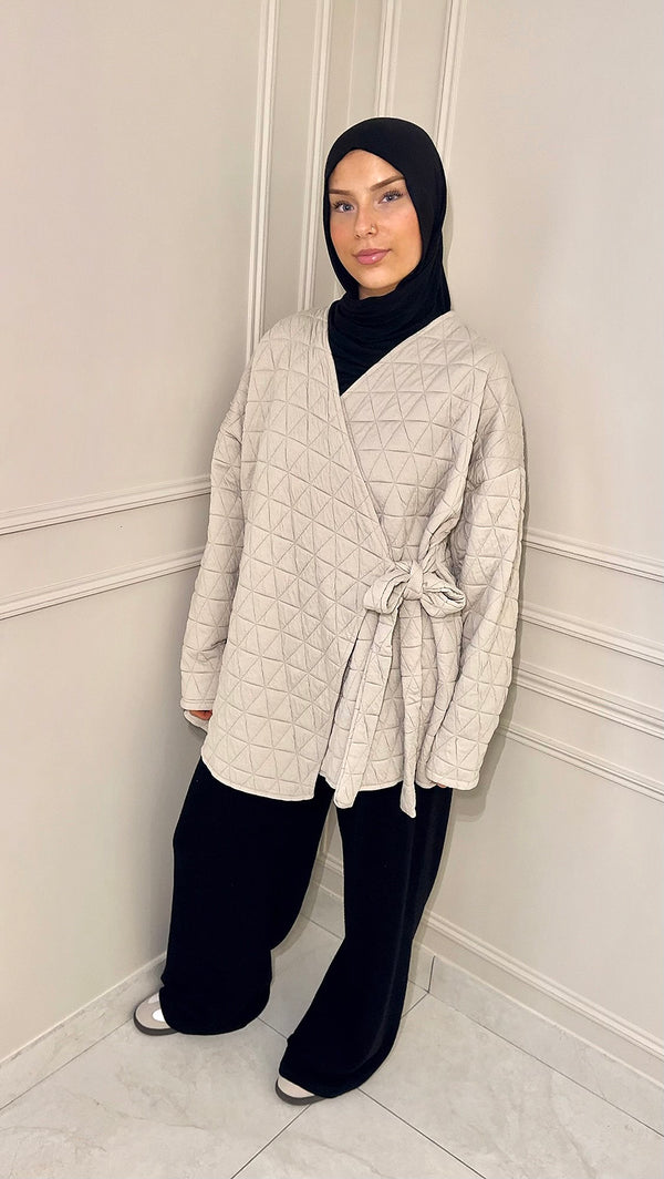 Veste matelassée beige à nouer