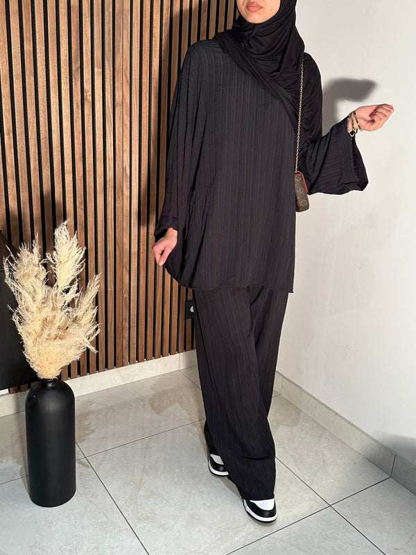 Ensemble gaufré noir